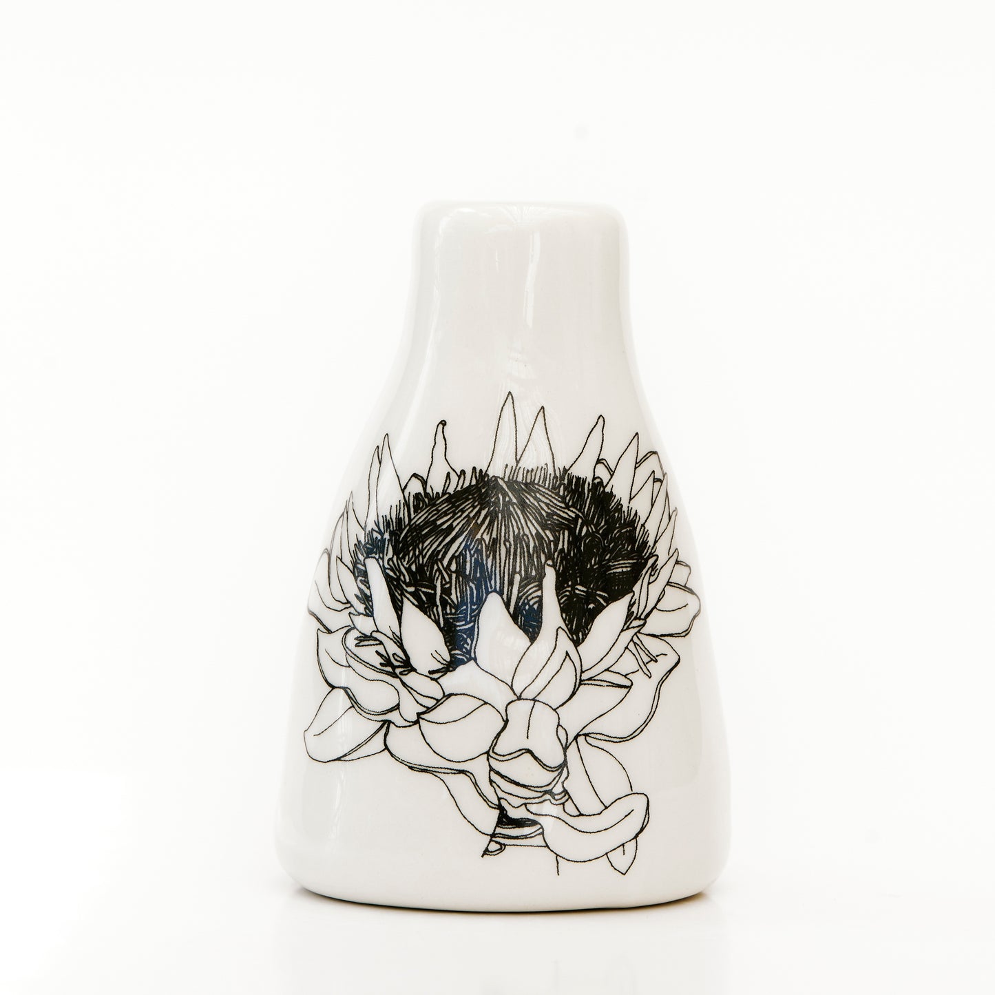 Short Vase – King Protea