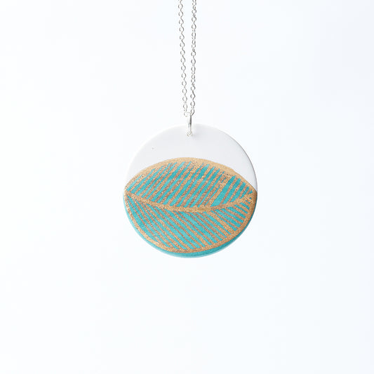 Porcelain Pendant – Gold Leaf