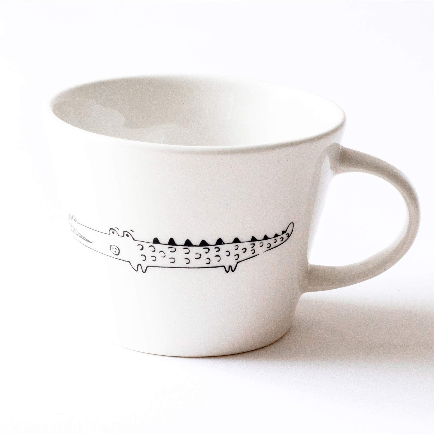 Large Tea Cup – Smiley Crocodile